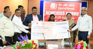 कृषि विश्वविद्यालय के तीन मेधावी छात्रों को बैंक ऑफ बड़ौदा अचीवर्स अवॉर्ड -2026 से सम्मानित….