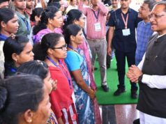 मुख्यधारा की ओर लौटता विश्वास : 140 आत्मसमर्पित नक्सलियों ने मुख्यमंत्री विष्णु देव साय से की मुलाकात….