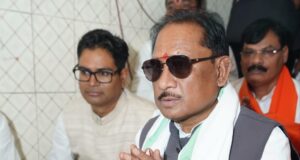सुशासन तिहार के दौरान मुख्यमंत्री विष्णुदेव साय पहुंचे कोसला धाम,माता कौशल्या मंदिर में पूजा-अर्चना कर प्रदेशवासियों की सुख-समृद्धि की कामना की