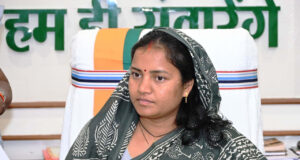 हाथी के हमले में जान गंवाने वाले ग्रामीणों के परिजनों को त्वरित राहत, मंत्री लक्ष्मी राजवाड़े की पहल पर सूरजपुर जिला प्रशासन ने वितरित की मुआवजा राशि….
