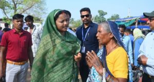 ’श्रीमती लक्ष्मी राजवाड़े की तत्पर पहल से सिलफिली मंडी को मिली बड़ी राहत’, ’औचक निरीक्षण के दौरान मिली शिकायतों पर त्वरित कार्रवाई, ट्रांसफार्मर शिफ्टिंग और सार्वजनिक शौचालय संचालन से बढ़ी सुविधाएं’…..