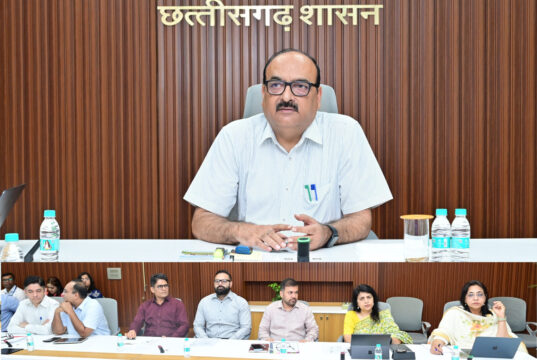 नियद नेल्लानार 2.0 बस्तर के सुदूर अंचलों में 31 व्यक्तिगत और 14 सामुदायिक योजनाओं का मिलेगा सीधा लाभ, मुख्य सचिव विकासशील ने की समीक्षा….