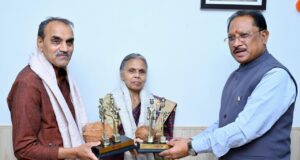 ’बस्तर और जनजातीय समाज के लिए चार दशक का समर्पण मानवता की असाधारण मिसाल: मुख्यमंत्री विष्णुदेव साय’…..