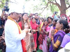 एक चौपाल ऐसा भी जहाँ खुशियों और तालियों की रही गूंज: लखपति दीदियों के हौसले की उड़ान देख गदगद हुए मुख्यमंत्री विष्णु देव साय , सबको और मेहनतकर अब करोड़पति बनने की राह पर चलने कहा…..