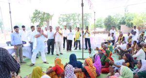 जनदर्शन में मंत्री राजेश अग्रवाल ने सुनी ग्रामीणों की समस्याए, ग्राम हरिहरपुर में जनता से सीधा संवाद, त्वरित निराकरण के लिए अधिकारियों को दिए निर्देश….