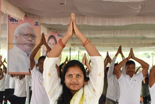 योग से स्वस्थ जीवन और सशक्त समाज का निर्माण संभव : मंत्री श्रीमती लक्ष्मी राजवाड़े….