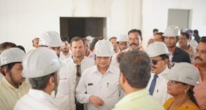 वाणिज्य उद्योग एंव श्रम मंत्री लखनलाल देवांगन ने निर्माणाधीन मेडिकल कॉलेज का किया निरीक्षण…..