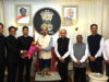 राज्यपाल रमेन डेका से परिवीक्षाधीन आईएएस अधिकारियों ने की सौजन्य भेंट……