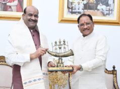 लोकसभा अध्यक्ष ओम बिरला ने मुख्यमंत्री विष्णु देव साय से की सौजन्य भेंट…..