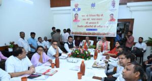 रेशम, खादी और हथकरघा क्षेत्र को नई दिशा: केंद्रीय वस्त्र मंत्री गिरिराज सिंह ने दिए महत्वपूर्ण निर्देश…..