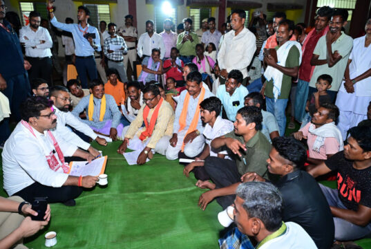 किसकोड़ो, जहां कभी लगती थी नक्सलियों की चौपाल, वहीं उप मुख्यमंत्री शर्मा ने लगाई जनचौपाल….