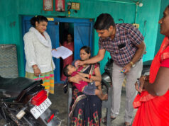 जिला टीकाकरण अधिकारी स्वयं उतरे पल्स पोलियो अभियान में, घर-घर पहुंचकर बच्चों को पिलाई “दो बूंद जिंदगी की”….