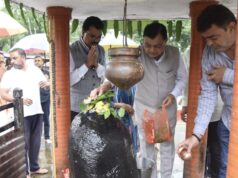 श्रम मंत्री लखनलाल देवांगन ने कोपाबेड़ा शिव मंदिर में की पूजा-अर्चना