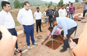 पीएम जनमन सड़क निर्माण में लापरवाही पर सख्त कार्रवाई, उप मुख्यमंत्री विजय शर्मा के निर्देश पर सहायक अभियंता और उप अभियंता निलंबित…..
