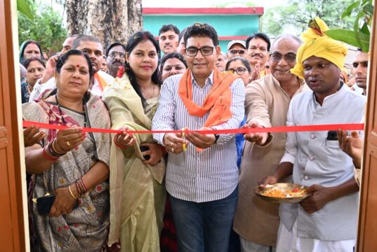 राजस्व मंत्री ने ग्राम झोंका में किया विभिन्न विकास कार्यों का भूमिपूजन एवं लोकार्पण…..