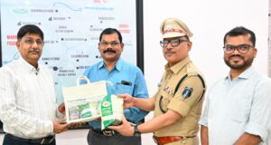 महिला स्व-सहायता समूहों के ‘विष्णु भोग’ चावल की खुशबू पहुंची पुलिस मुख्यालय तक….