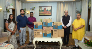 स्वेच्छानुदान मद से सुदूर वनांचल स्थित स्वामी आत्मानंद स्कूल, मांझीगुडा को 10 कंप्यूटर प्रदत्त…..