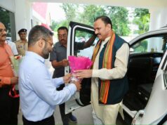 स्वास्थ्य मंत्री जायसवाल के कांकेर आगमन पर जनप्रतिनिधियों एवं कलेक्टर ने किया आत्मीय स्वागत….
