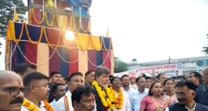 तुपकी’ की सलामी और भक्ति भाव के बीच संपन्न हुआ बस्तर का प्रसिद्ध गोंचा पर्व, वन मंत्री केदार कश्यप सहित जनप्रतिनिधियों ने की पूजा-अर्चना, क्षेत्र की सुख-समृद्धि की कामना…