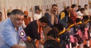 ’शिक्षा ही सफलता का मूल मंत्र है, कोई भी बच्चा शिक्षा से वंचित न रहे : पर्यटन मंत्री राजेश अग्रवाल’….