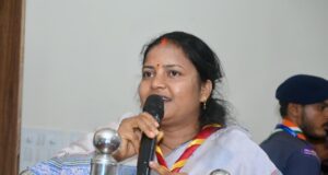 मंत्री लक्ष्मी राजवाड़े ने सैनिक भाइयों के लिए भेजे रक्षा सूत्र, ऑपरेशन सिपाही रक्षा सूत्र 0.4 के तहत सरगुजा से सैनिकों तक पहुंचेगा छत्तीसगढ़ की बहनों का स्नेह, सम्मान और आशीर्वाद…..