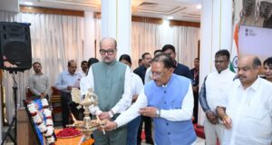 राज्यपाल रमेन डेका और मुख्यमंत्री विष्णु देव साय की उपस्थिति में लोक भवन से ‘नशा मुक्त युवा विकसित भारत संकल्प अभियान’ का शुभारंभ….