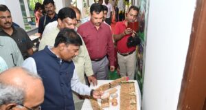 औषधि पौधों की खेती किसानों की आय बढ़ाने का प्रभावी माध्यम: वन मंत्री केदार कश्यप…..