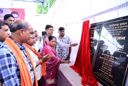 महलोई गांव में 104 परिवारों को प्रधानमंत्री आवास, महतारी वंदन योजना से 205 महिलाओं को मिल रहा लाभ: वित्त मंत्री ओपी चौधरी…
