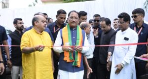 देश की आजादी में छत्तीसगढ़ के वीर नायकों का योगदान नई पीढ़ी तक पहुंचाना हमारा दायित्व : मुख्यमंत्री विष्णु देव साय…