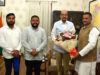 राज्यपाल रमेन डेका से अखिल भारतीय कुर्मी क्षत्रिय महासभा के प्रतिनिधिमंडल की सौजन्य मुलाकात….