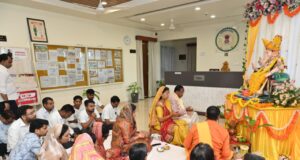 शासकीय निवास में विधि-विधान से विराजे भगवान गणेश, मंत्री रामविचार नेताम ने प्रदेशवासियों को दी शुभकामनाएं……